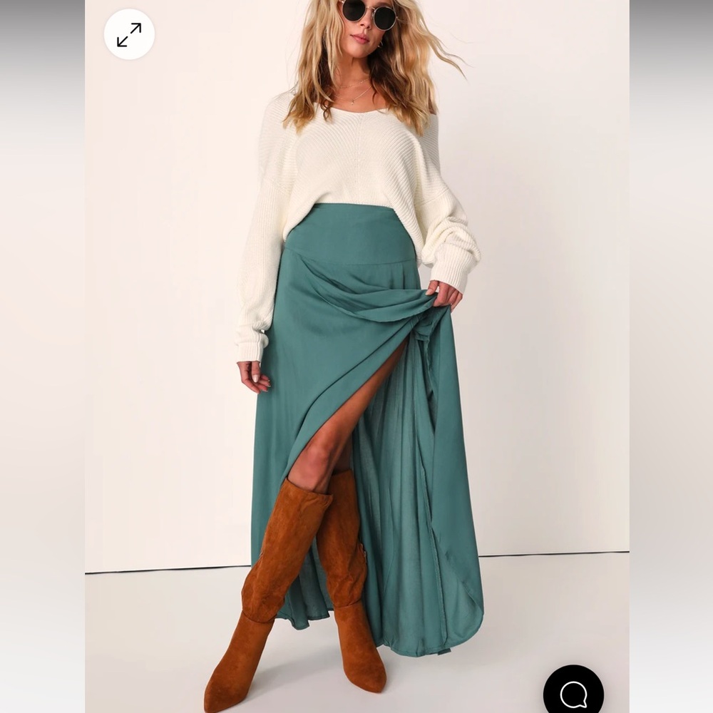 AMBROSIO DARK SAGE GREEN HIGH-LOW MAXI SKIRT
O'NEIL  NWOT
Medium